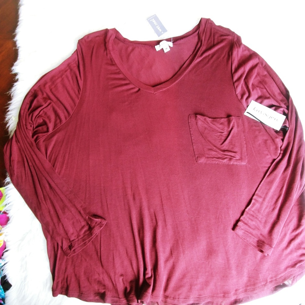 Wet seal plus long sleeve top